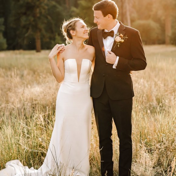 Petite BHLDN Willowby by Watters Brannox Wedding Gown - size 0/2 - Picture 2 of 14